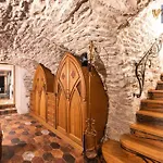 Atmospheric Place In The Historical Center