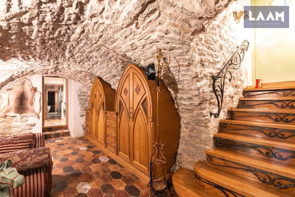 Apartment Atmospheric Place In The Historical Center